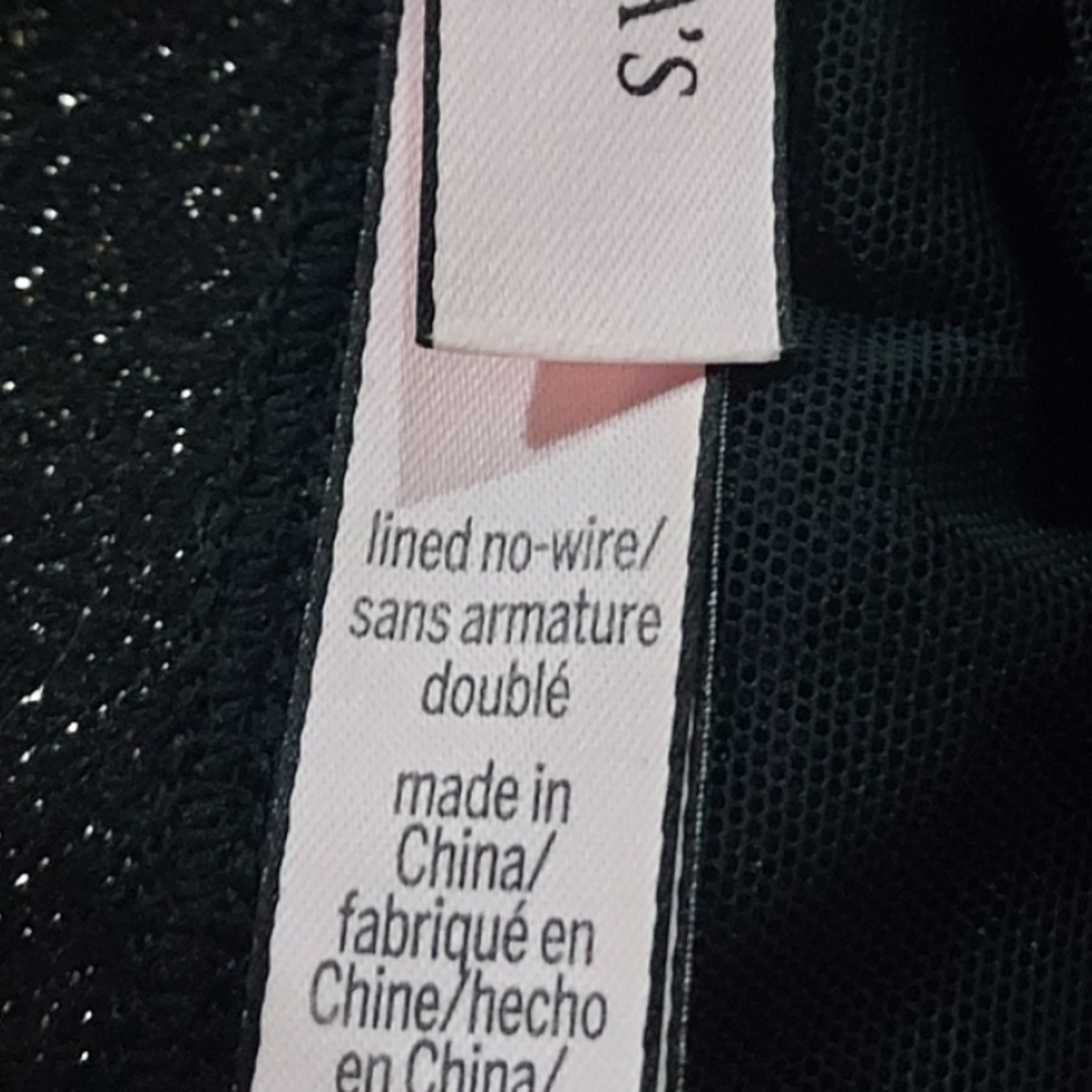 Victoria's Secret Black Lace Push-Up Bra - Picture 8 of 8